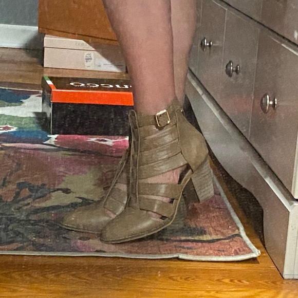 Bucco Bootie ❣️ - Picture 10 of 10